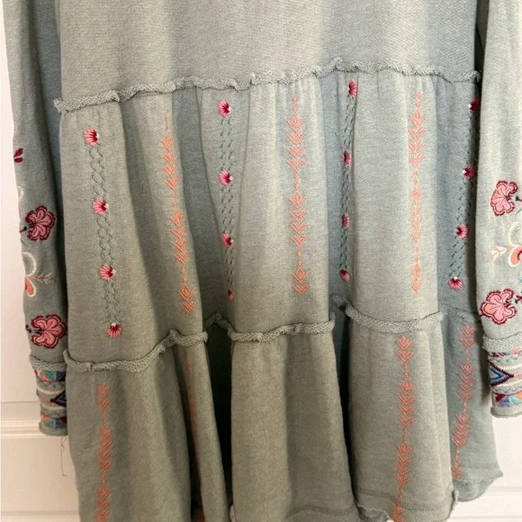 Johnny Was Tua tiered hoodie - Picture 5 of 7